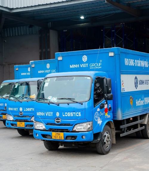 Đội xe vận tải Minh Việt Logistics